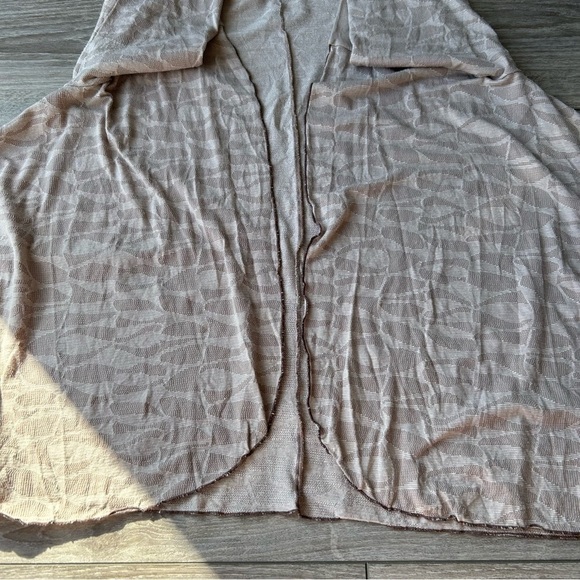 Vigorella Bamboo Cotton Blend Asymmetrical  Hem Duster - Picture 10 of 16